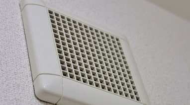 壁付けタイプの換気扇